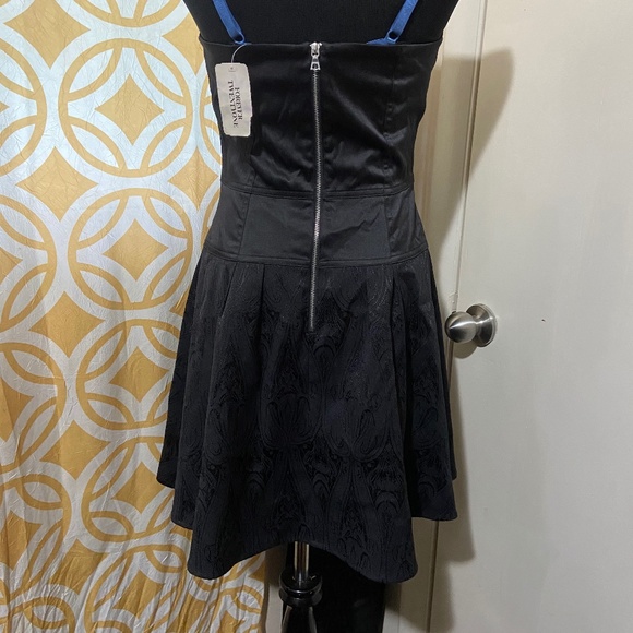 Forever 21 Paisley and Satin Mini Dress - Picture 5 of 12